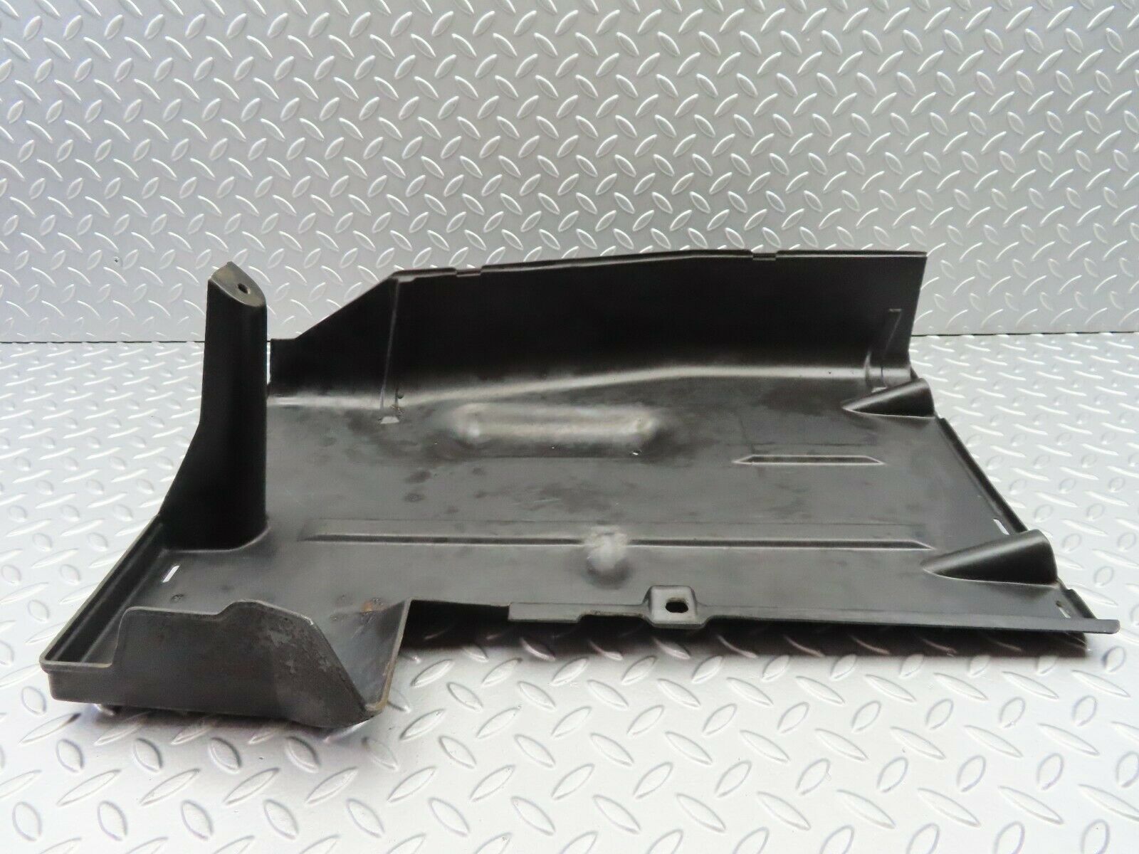 6777 Mercedes-Benz S124 E220 Wagon Fuel Pump Cover 1244780637