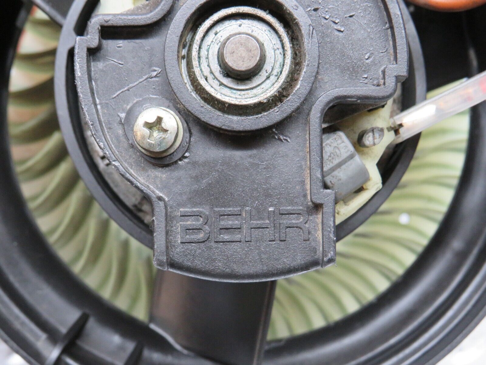 30423 Mercedes-Benz W124 230E Heater Blower Motor