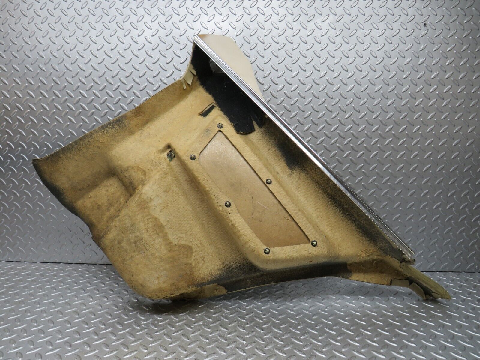 37072 Mercedes-Benz C126 420SEC Coupe Rear Left Card Panel Beige