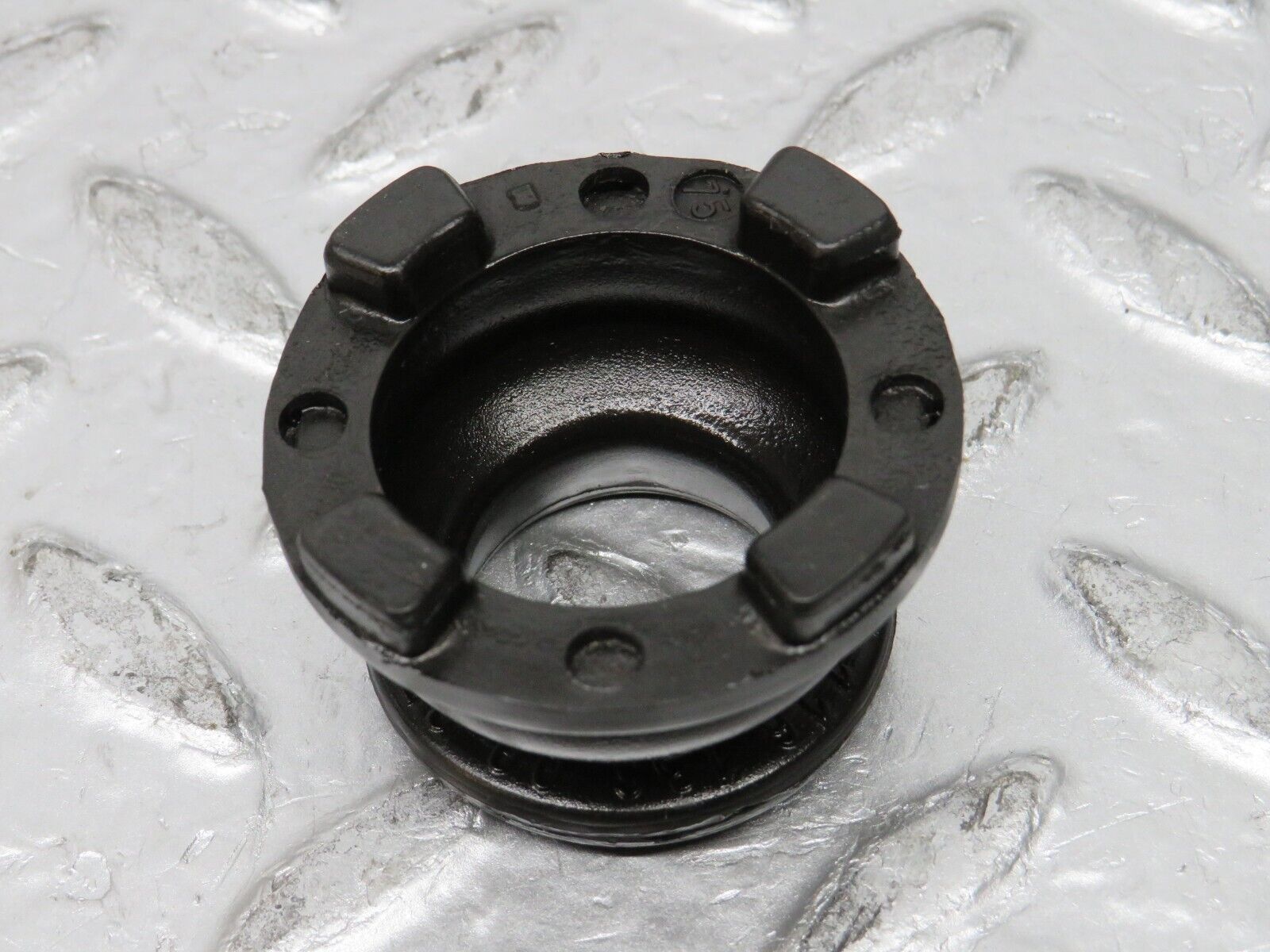 0283 Mercedes-Benz W116 350SE Oil Pump Suction Pipe 1161860007