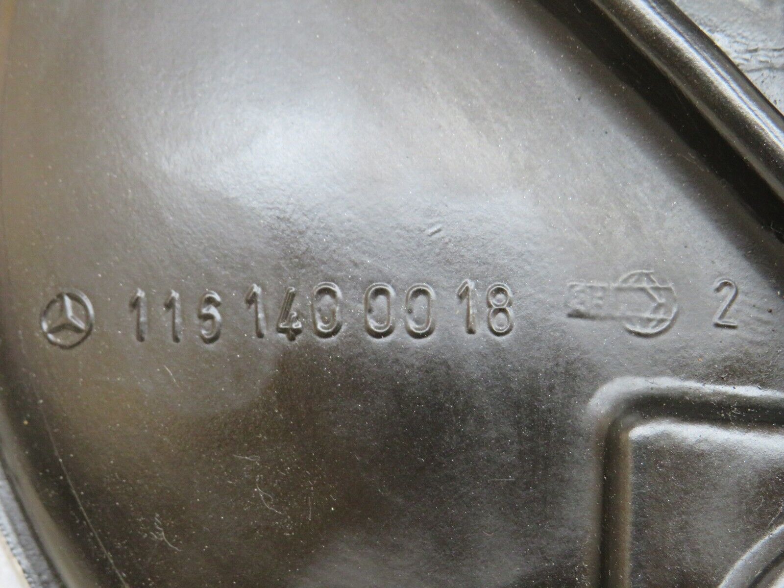 34614 Mercedes-Benz C126 380SEC Air Flow Mass Meter Sensor Bosch 1161400018