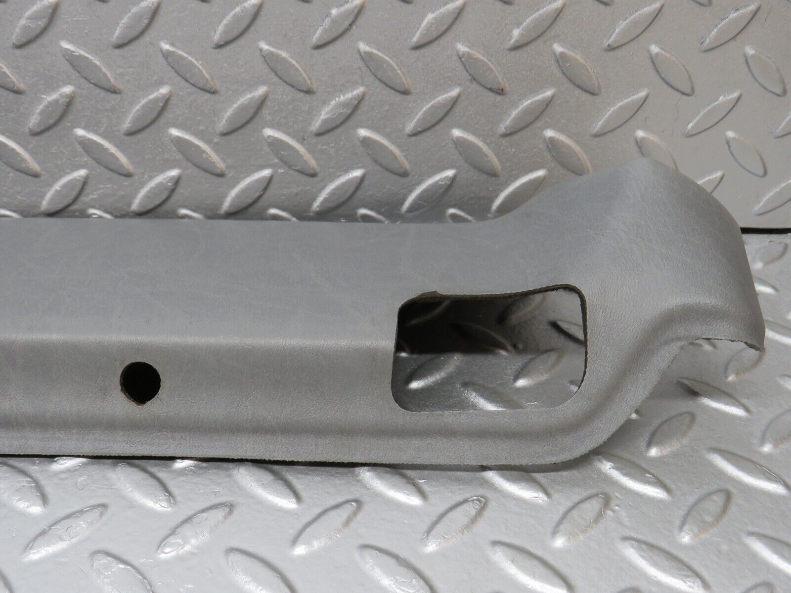 39346 Mercedes-Benz R129 320SL Coupe Roof Headlining Panel Grey 1296900225 1296900125