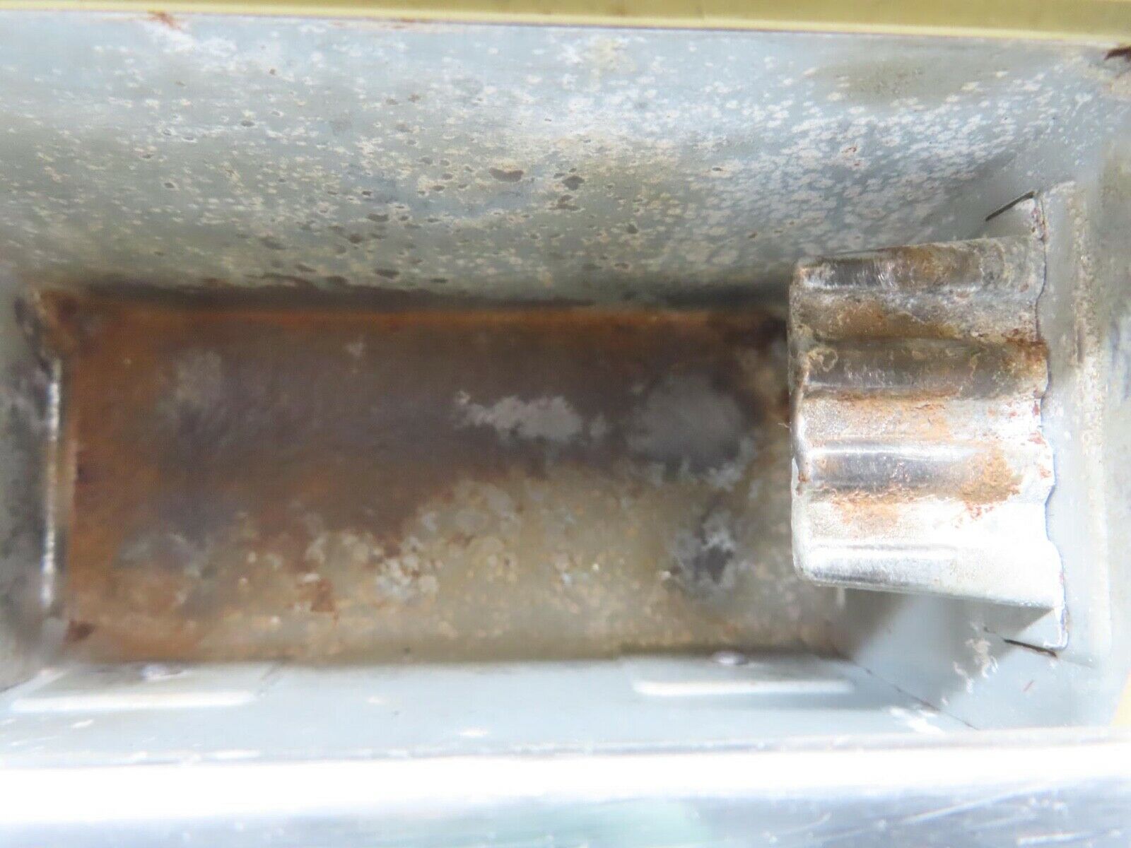 13557 Mercedes-Benz W123 200 Rear Door Ashtray