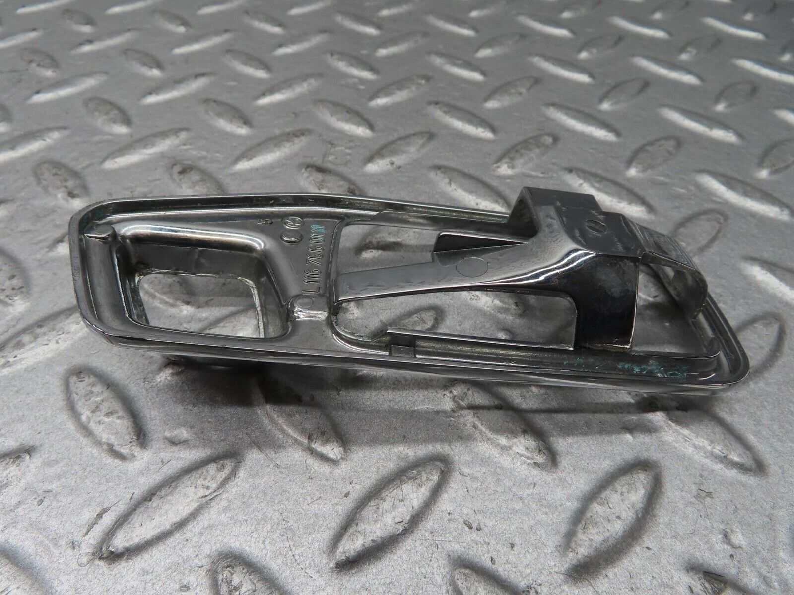 13611 Mercedes-Benz W123 200 Chrome Frame For Door Opener Left 1167660111