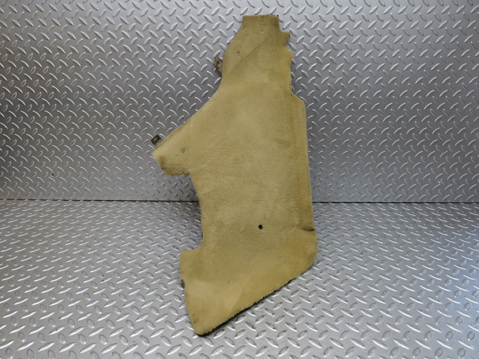 28927 Mercedes-Benz C124 320CE Coupe Centre Console Carpet Left Side Beige