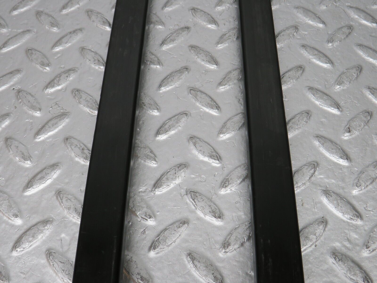 31692 Mercedes-Benz W201 190LE 1.8L Seat Belt Runner Covers 1249193520 2019190920