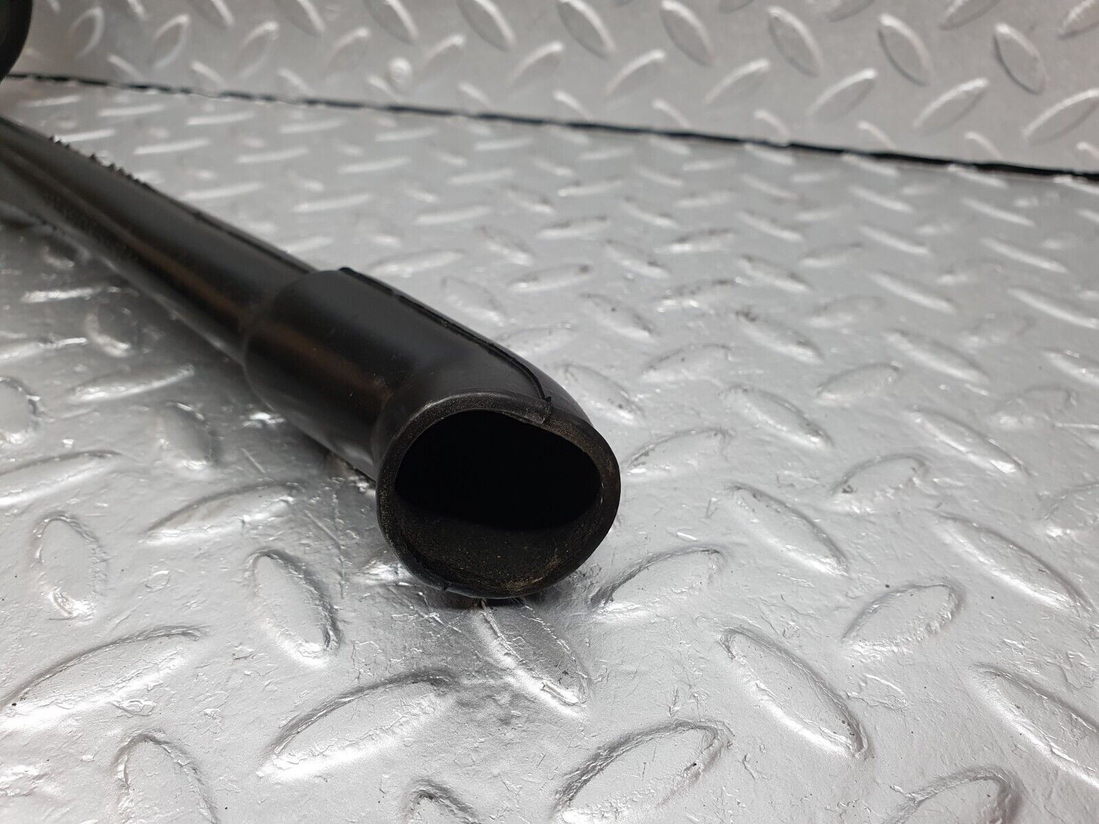 41576 Mercedes-Benz W124 200E Water Drain Hose Pair 1246280394 1246280194