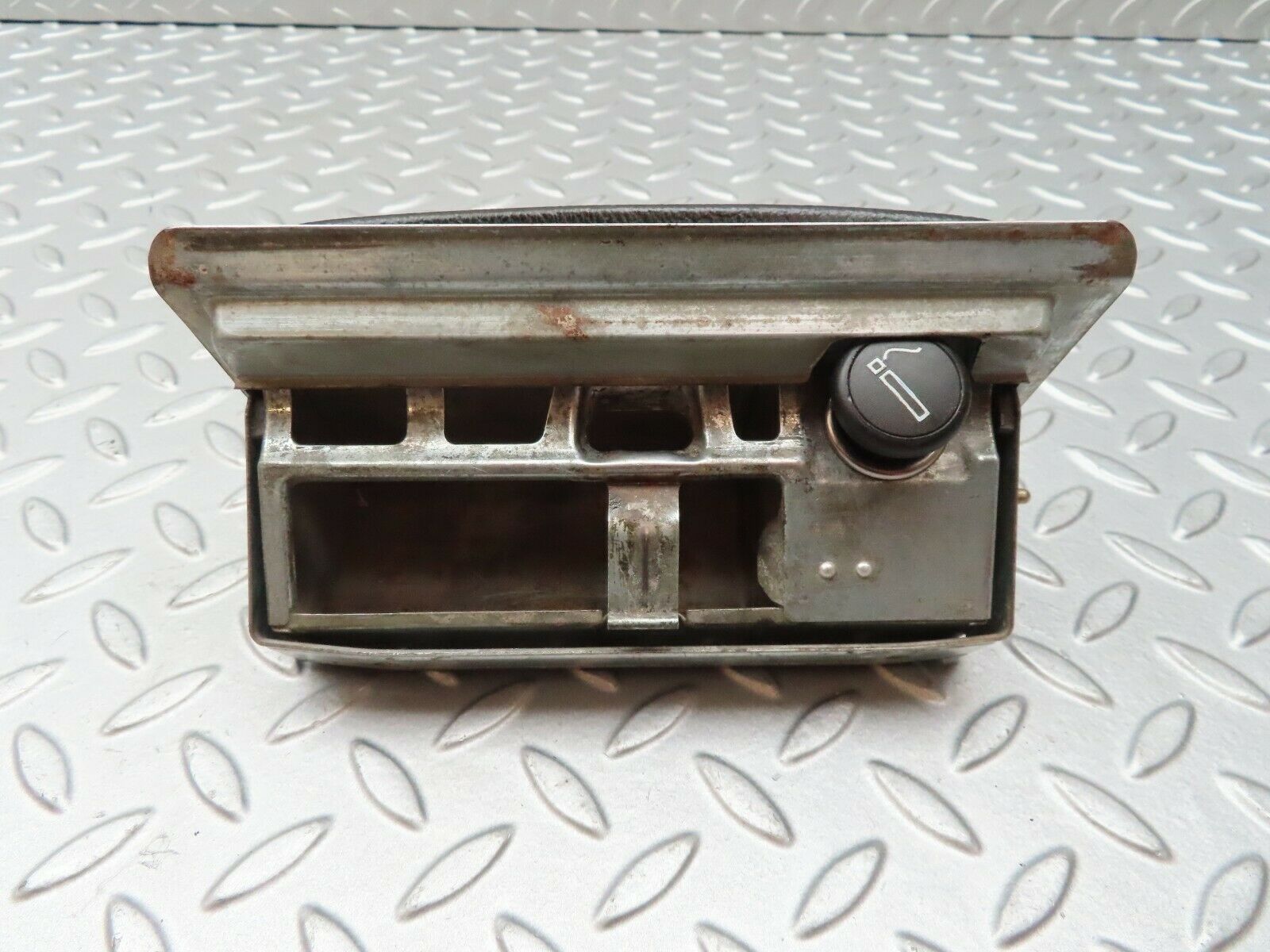 4817 Mercedes-Benz W114 280CE Coupe Centre Console Ashtray