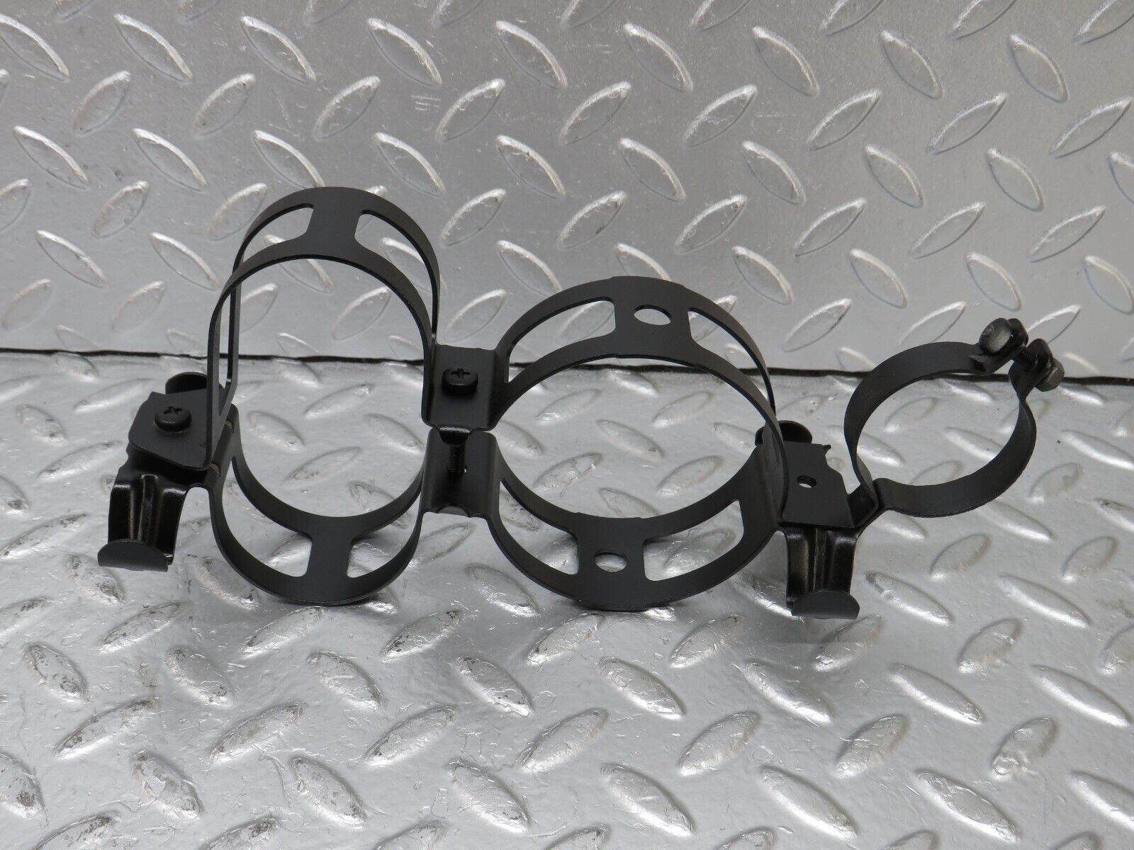 33915 Mercedes-Benz W124 260E Fuel Pump Fuel Filter Bracket Holder