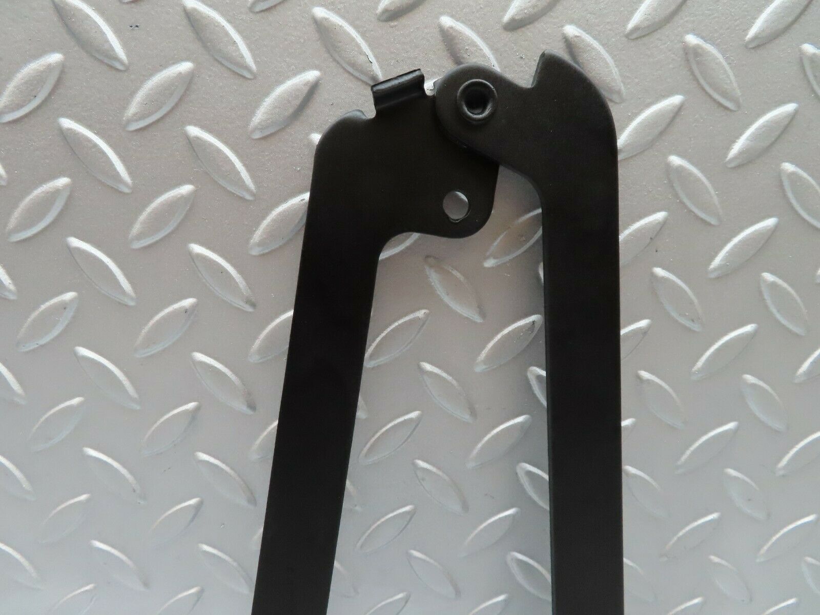 3618 Mercedes-Benz W108 280SE Left Bonnet Hinge