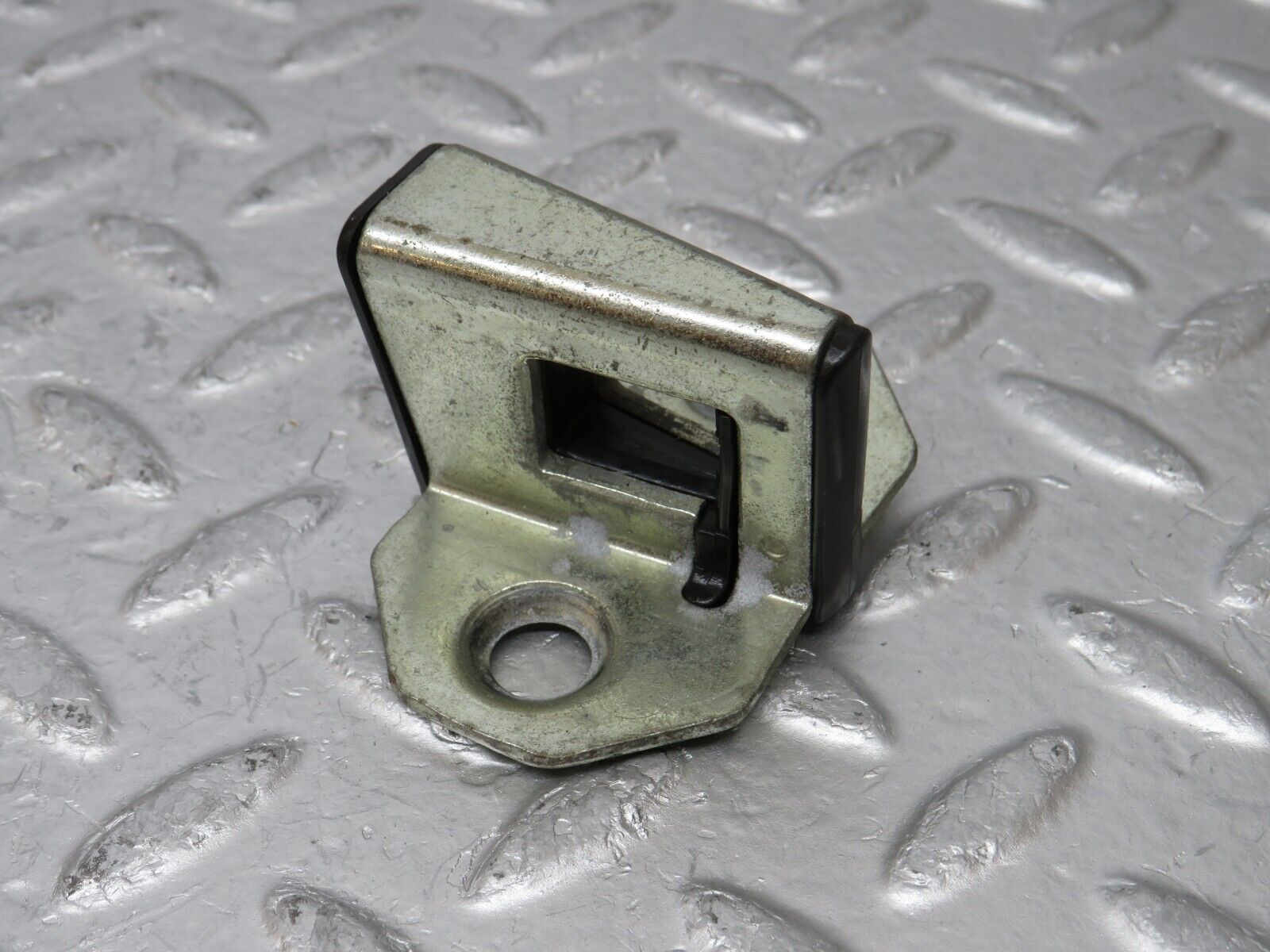 34892 Mercedes-Benz W210 320E Door Lock Latch