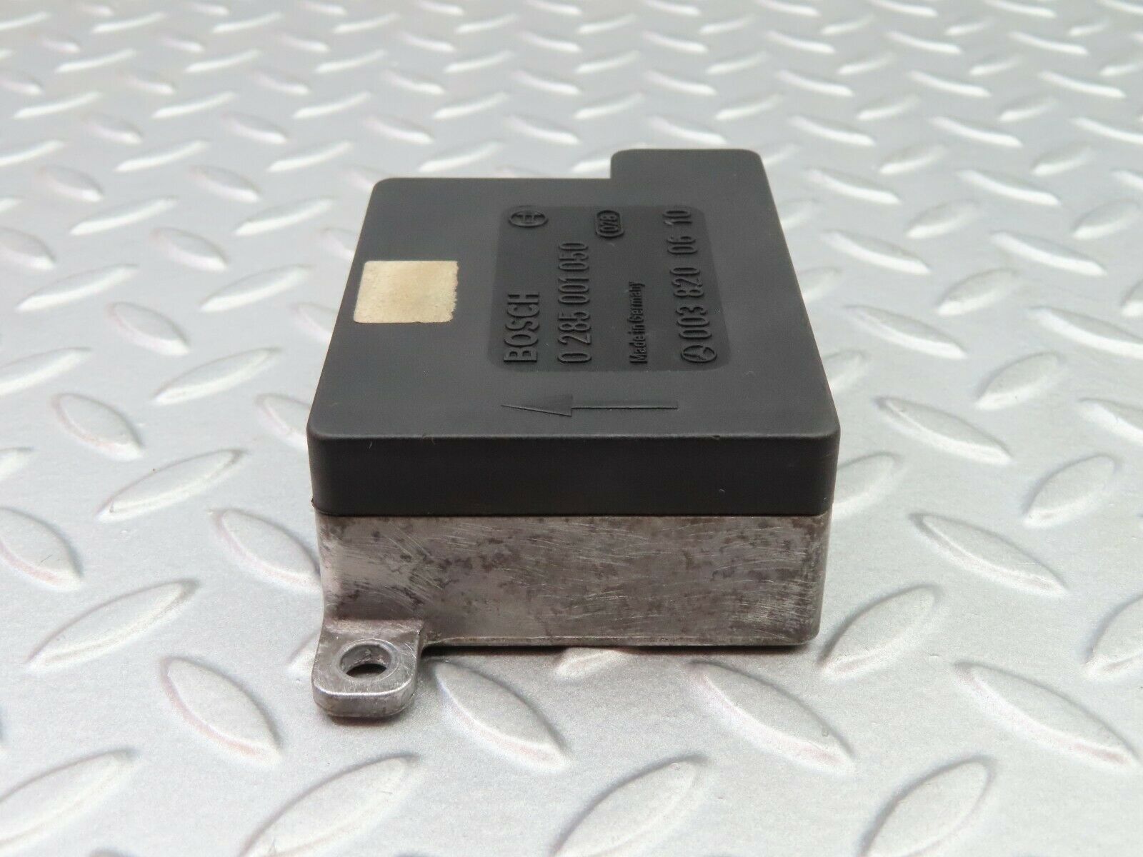 6123 Mercedes-Benz W126 380SE Crash Sensor Bosch 0038200610