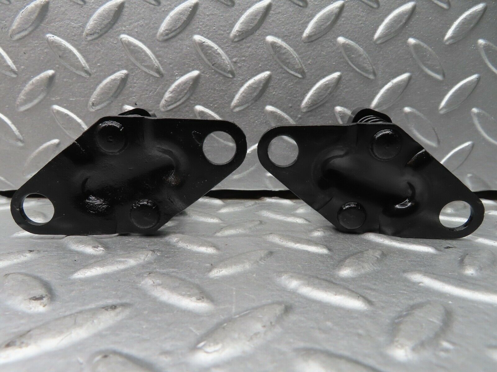 21677 Mercedes-Benz W126 300SE Bonnet Lock Catch Pair 1268800060