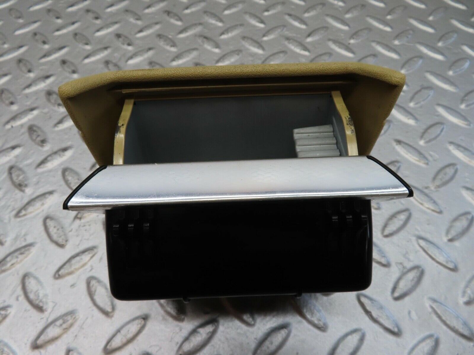 15397 Mercedes-Benz W123 230E Rear Door Ashtray Beige