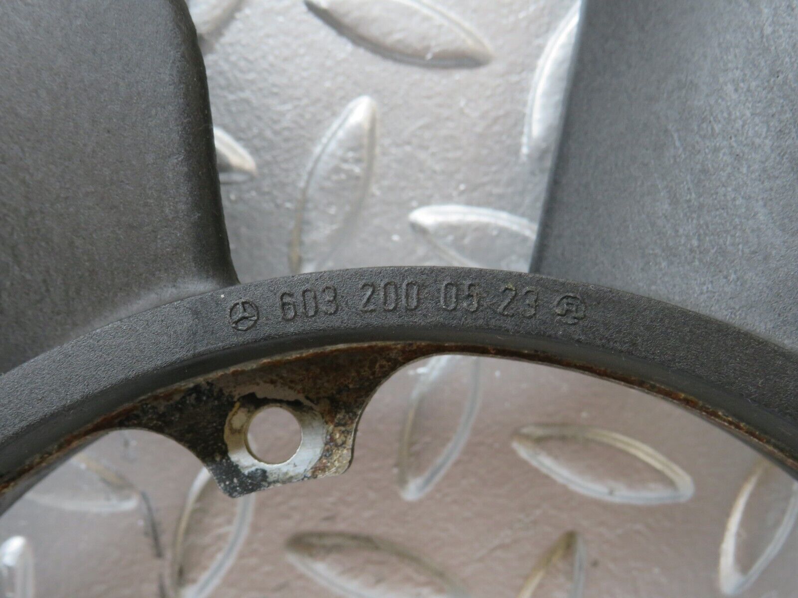 26646 Mercedes-Benz C124 220CE Coupe Engine Cooling Fan 6032000523