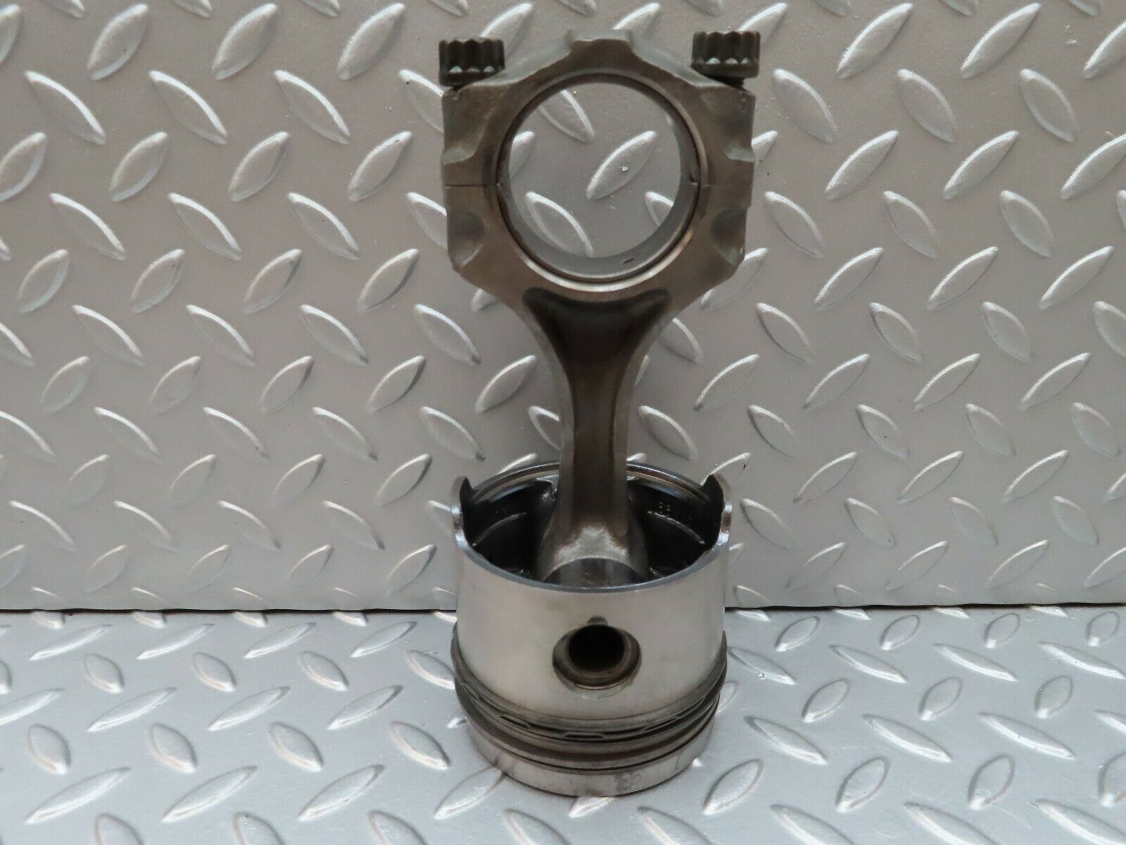 3507 Mercedes-Benz W108 280SE Piston With Connecting Rod 86.49 mm
