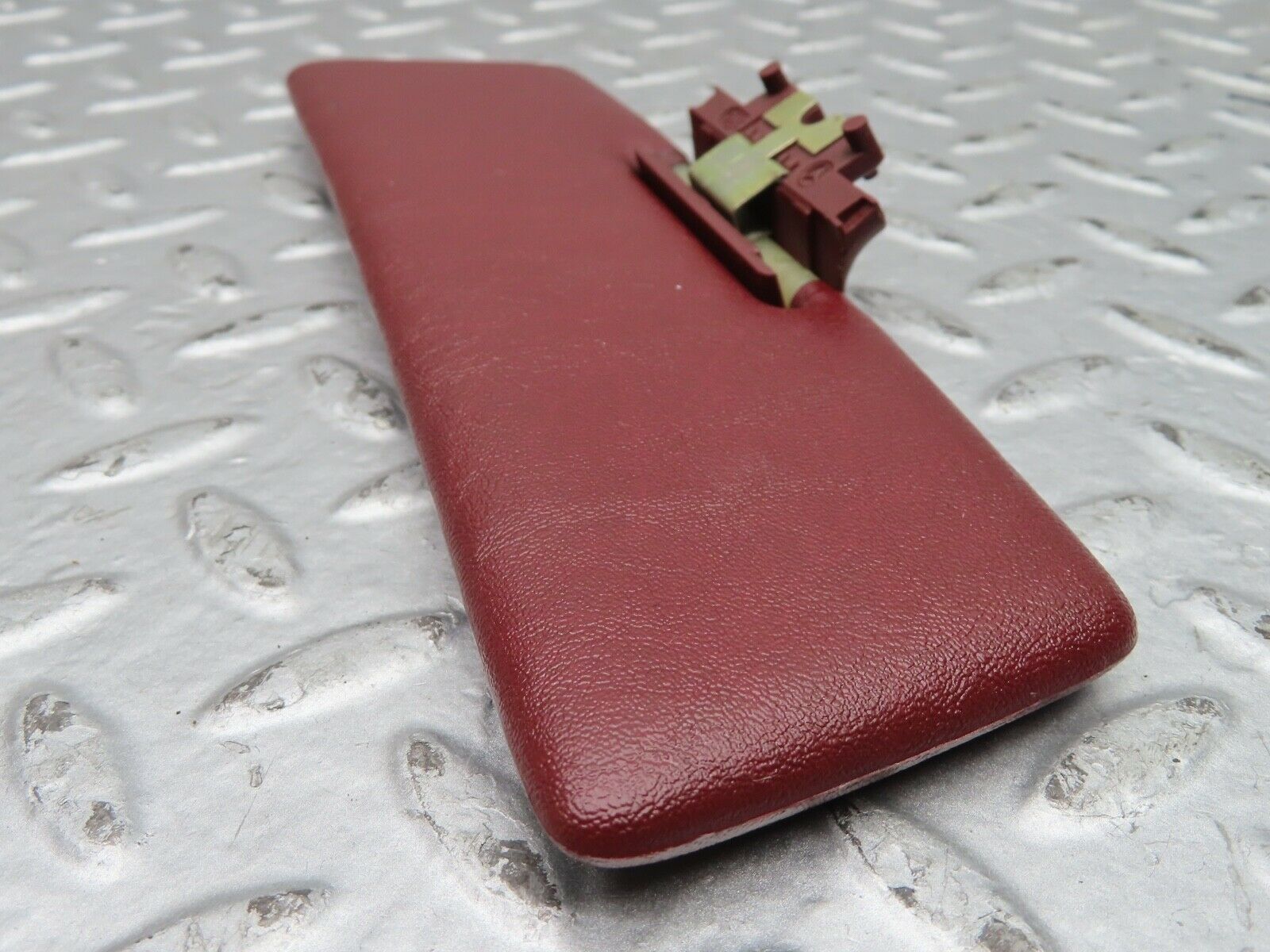 21468 Mercedes-Benz W126 300SE Middle Sun Visor Burgundy Red