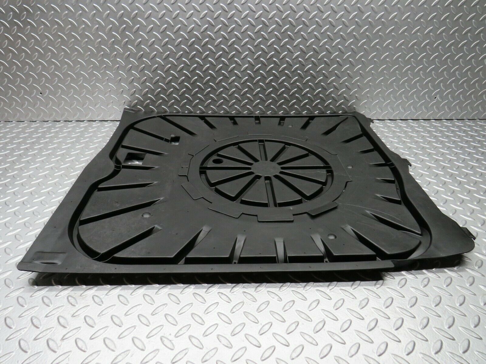 22498 Mercedes-Benz C124 E220 Coupe Spare Wheel Cover 1246934533