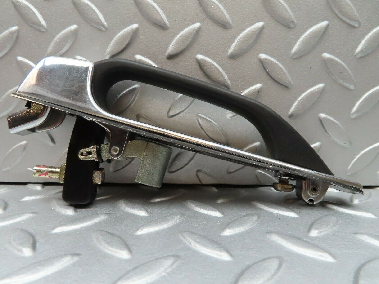 3708 Mercedes-Benz S123 200T Wagon Exterior Door Handle Rear Left 1237600359