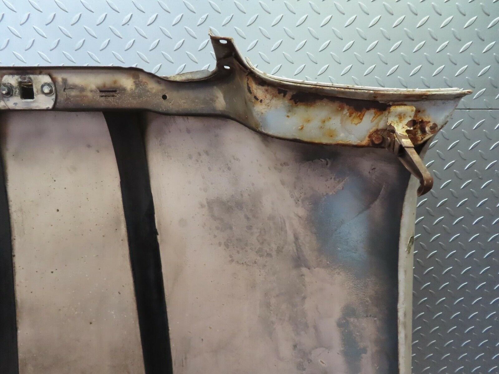 13021 Mercedes-Benz W111 220S Bonnet