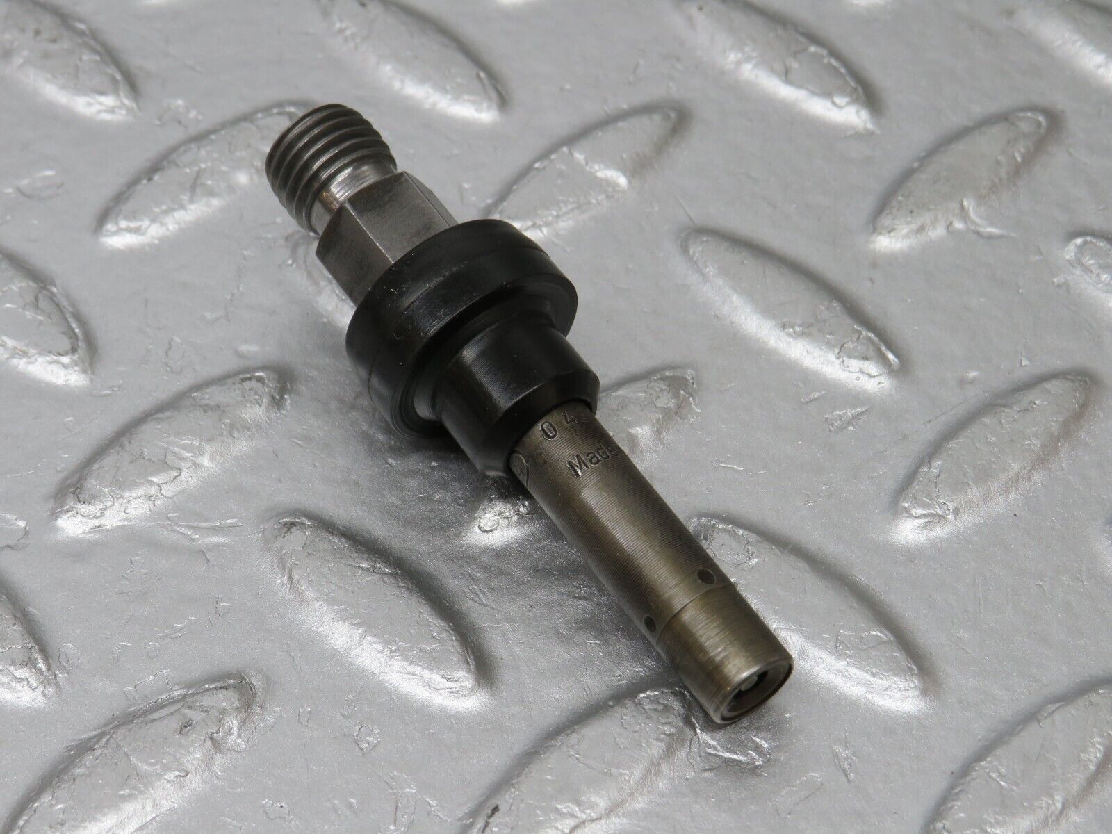 33687 Mercedes-Benz W201 190E 2.0L Fuel Injector Bosch 0437502010