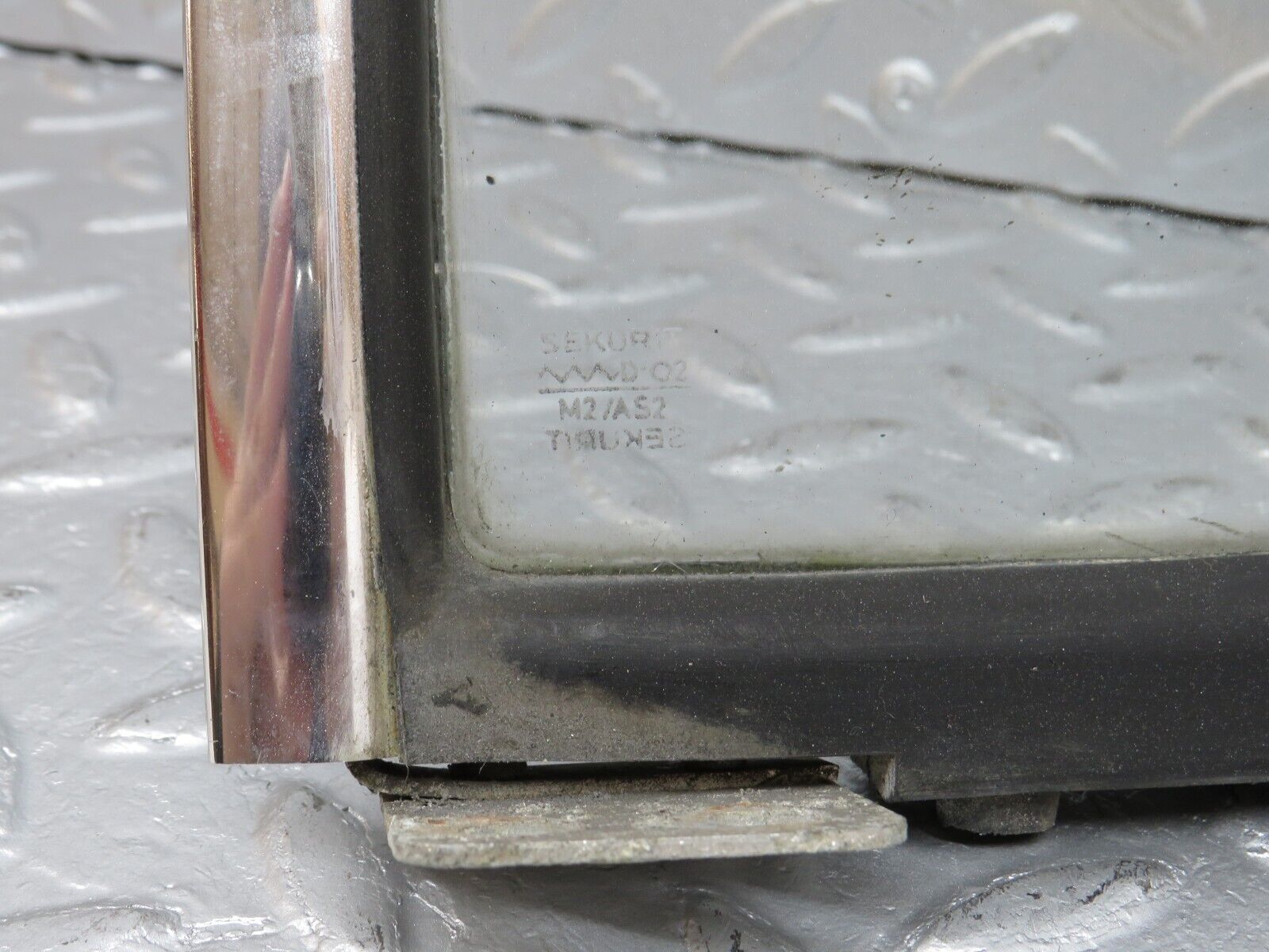 40498 Mercedes-Benz W110 230 Rear Right Quarter Window Glass