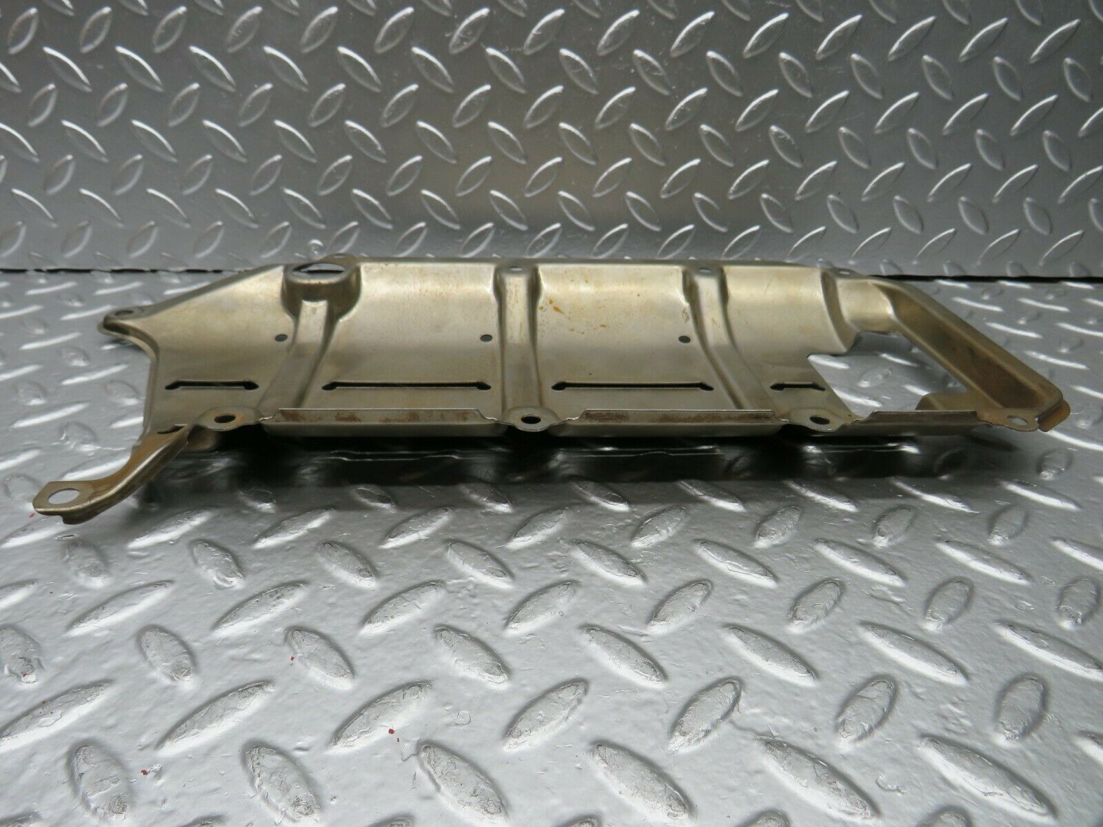 22505 Mercedes-Benz C124 E220 Coupe Baffle Plate 1110140066