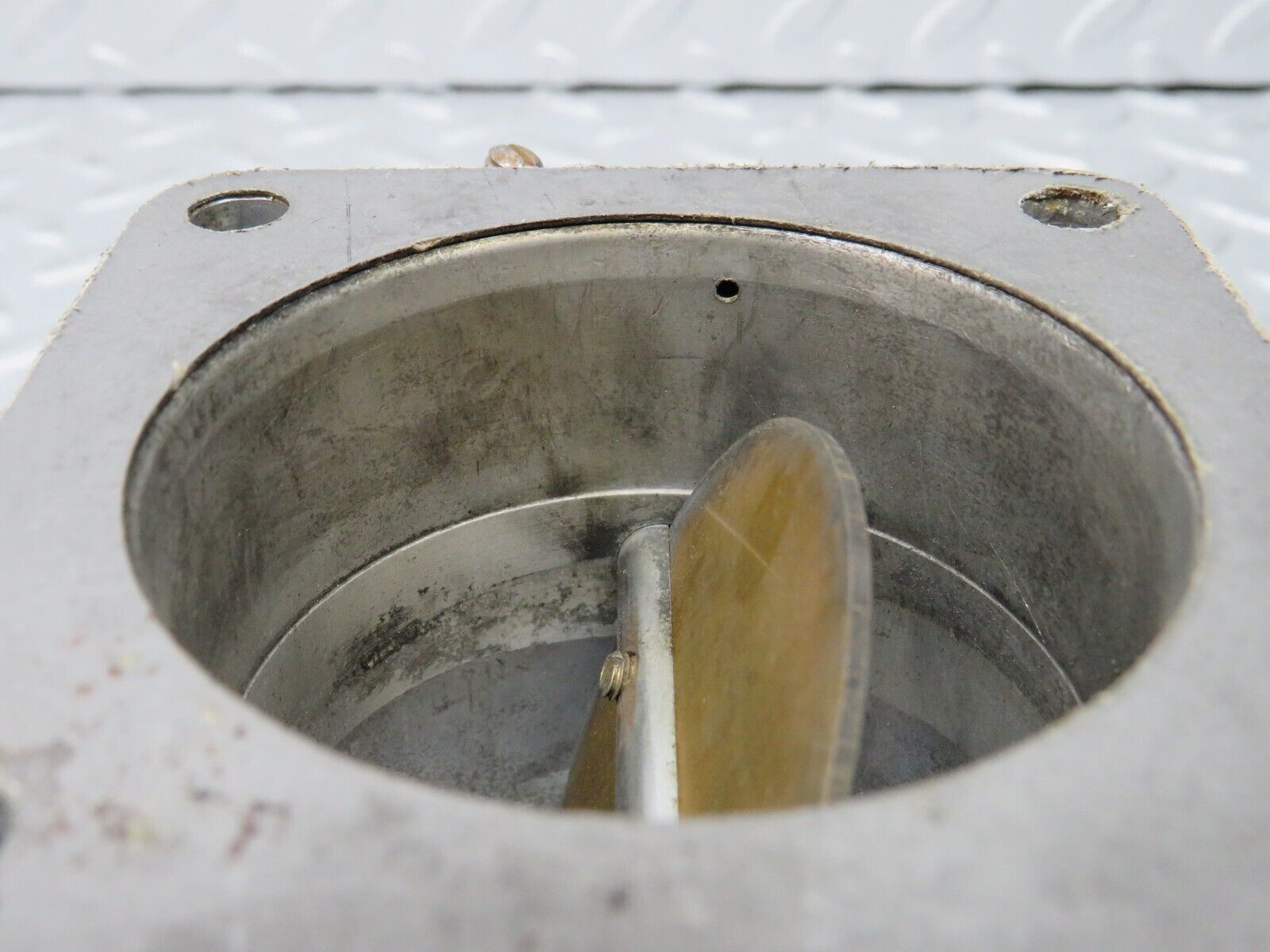 37575 Mercedes-Benz W109 300SEL Throttle Body Valve