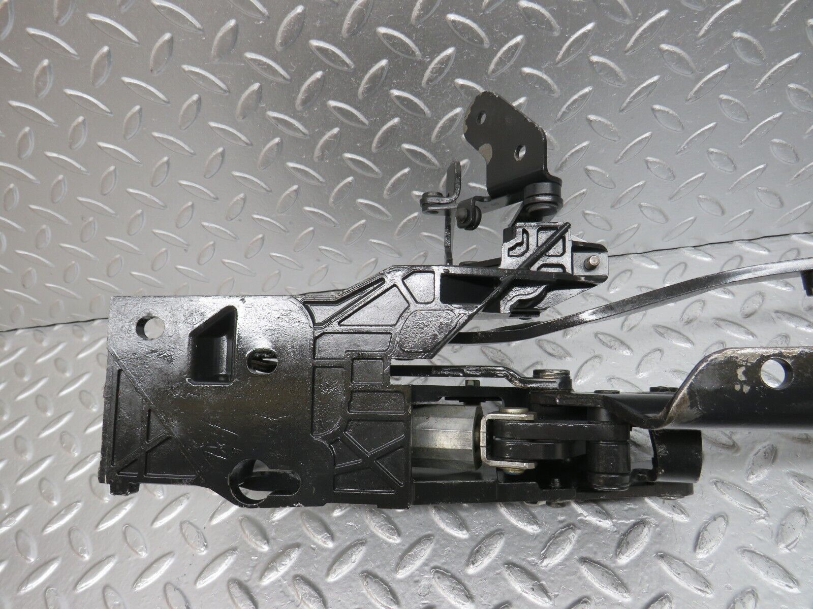 33200 Mercedes-Benz R170 Hardtop Rear Right Folding Hinge Mechanism 100348000