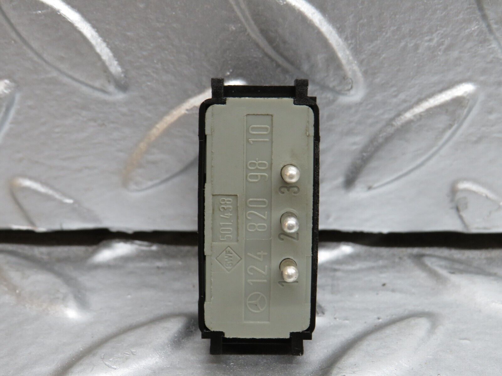 29180 Mercedes-Benz C124 320CE Coupe Interior Dome Light Switch 1248209810