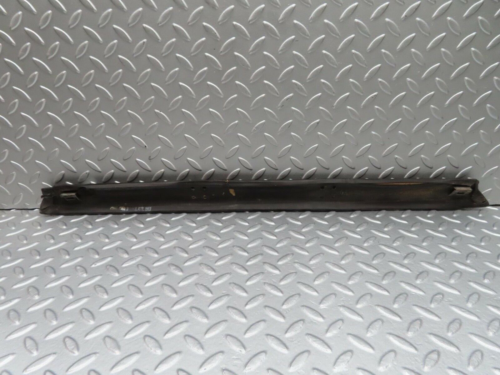 12712 Mercedes-Benz W111 220SE Front Right Upper Door Panel Dark Brown