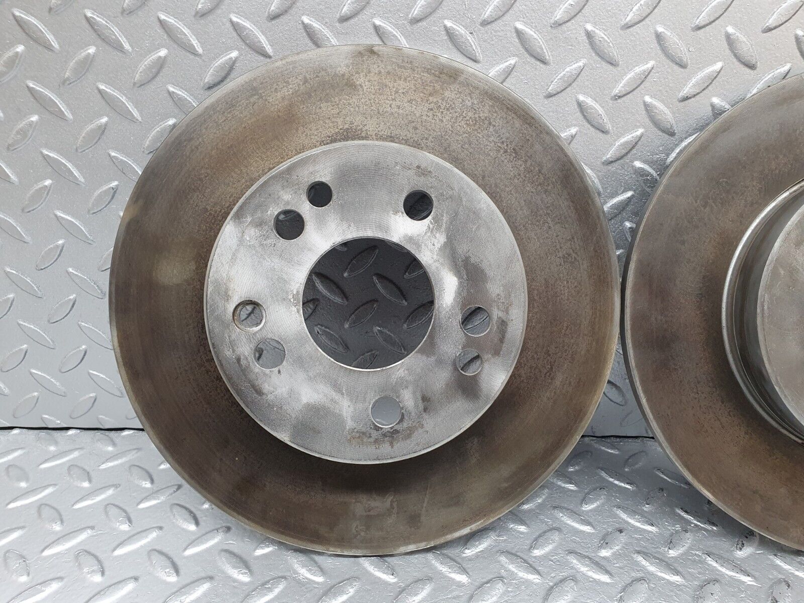 41585 Mercedes-Benz W124 200E Front Brake Disc Pair 284mm PAGID 52107