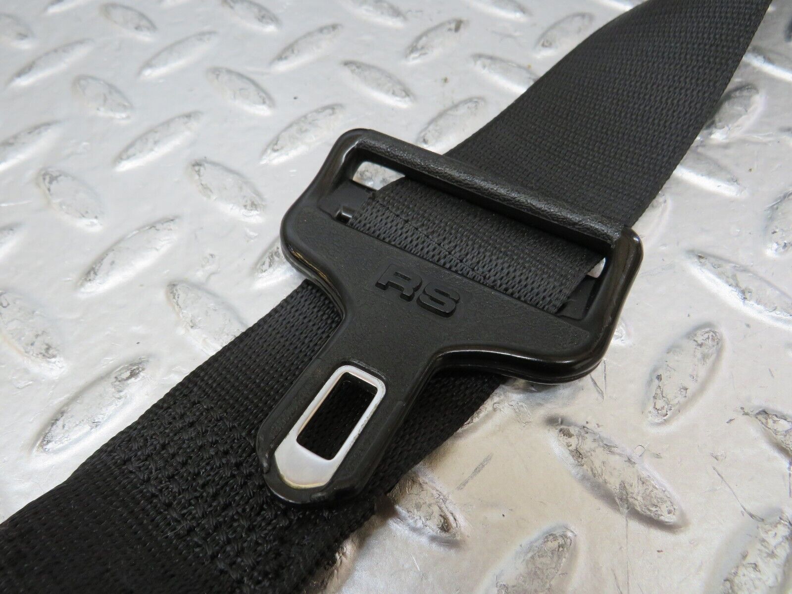 25984 Mercedes-Benz W124 280E Seat Belt Front Right 1248600686