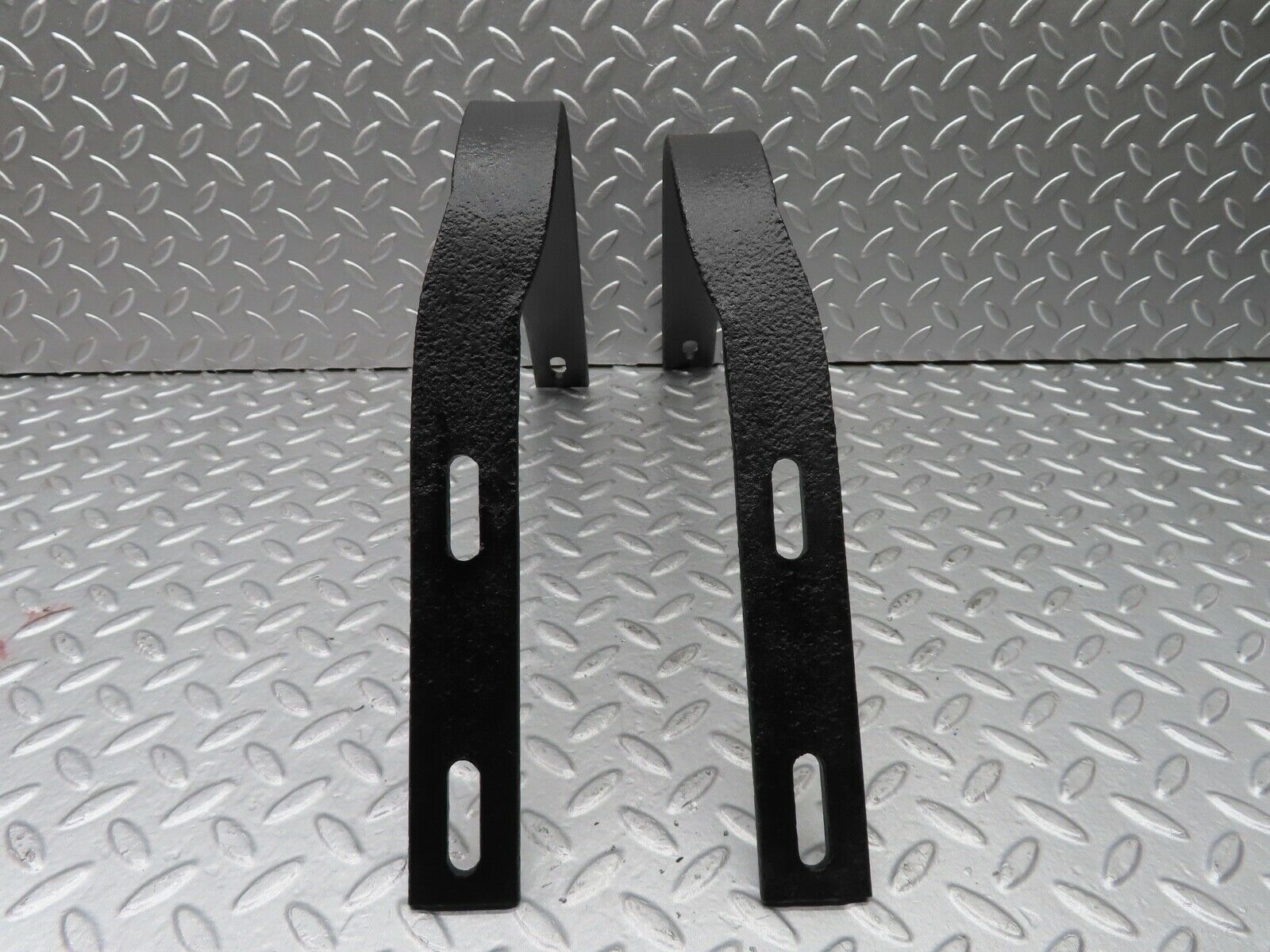 19792 Mercedes-Benz W121 190b Ponton Front Bumper Bracket Holder