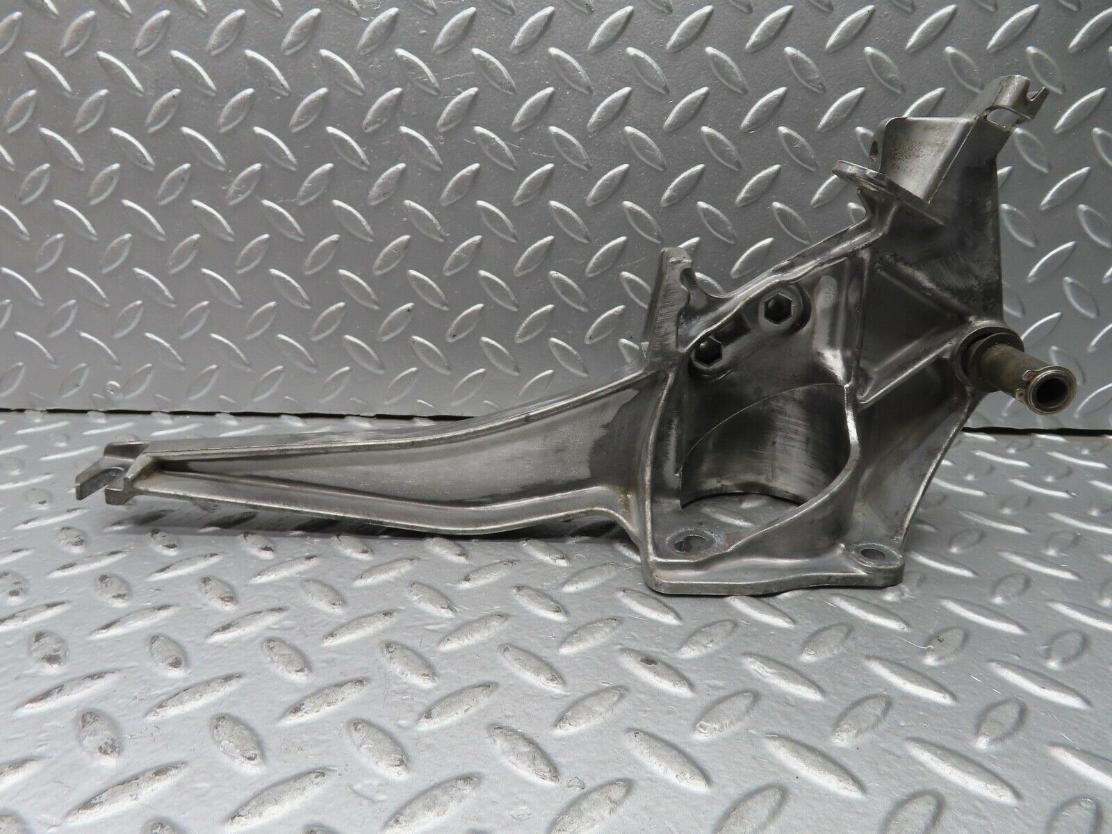 21683 Mercedes-Benz W126 300SE Brake Pedal Bracket 1262902419