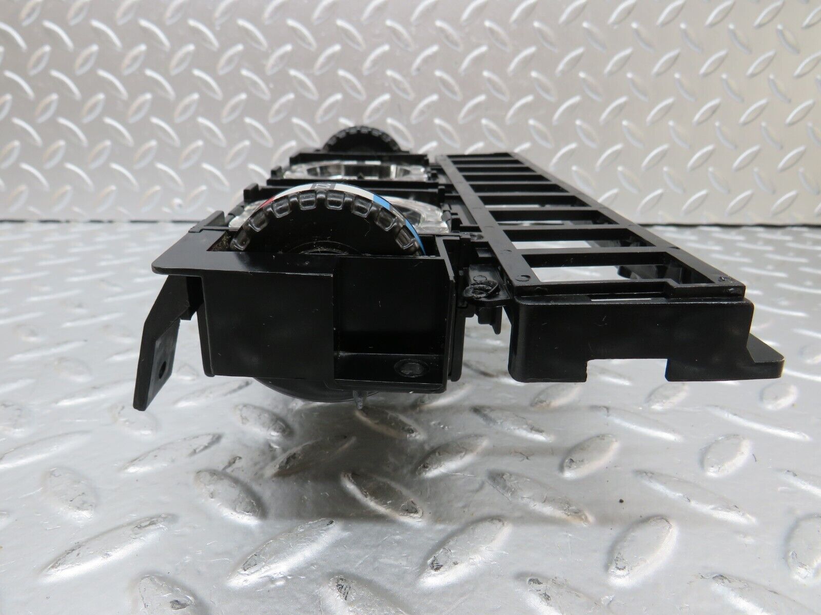 25656 Mercedes-Benz W124 280E Heater Control Unit Panel 1248302785