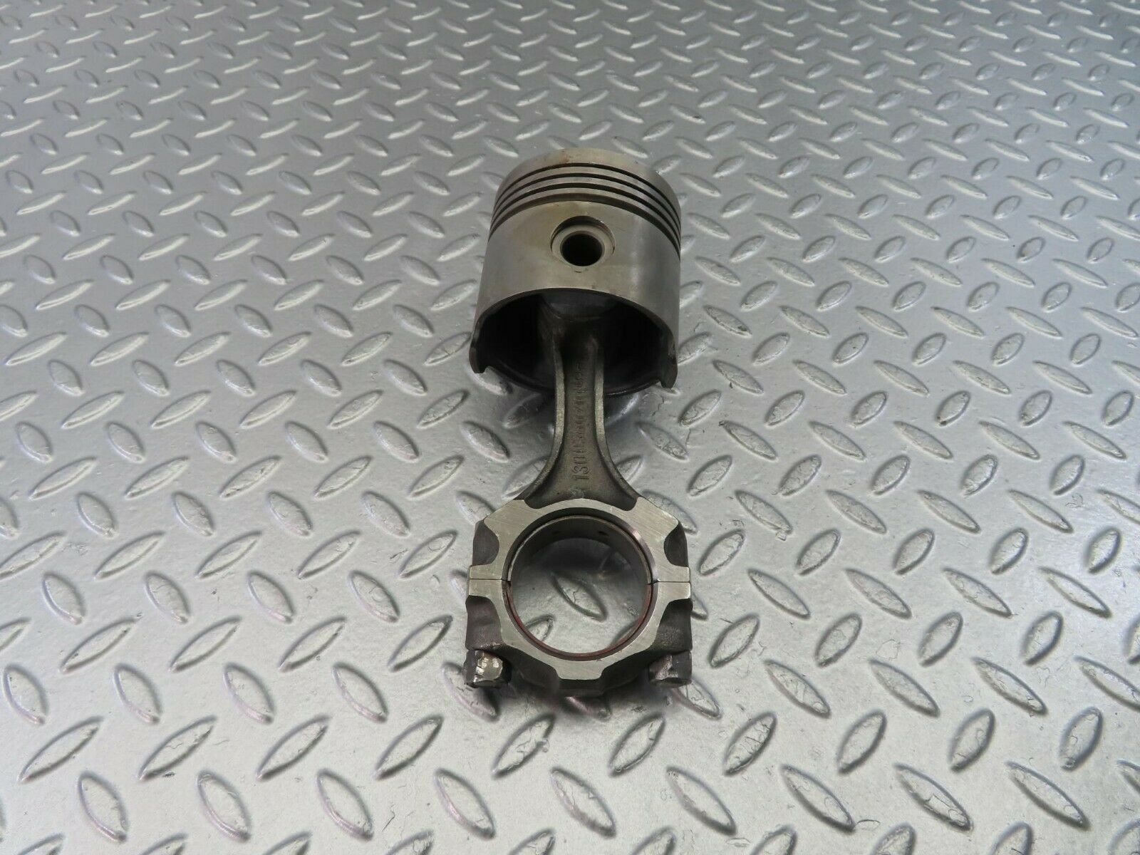 10164 Mercedes-Benz W108 Piston With Connecting Rod 86.49 mm 1300380201