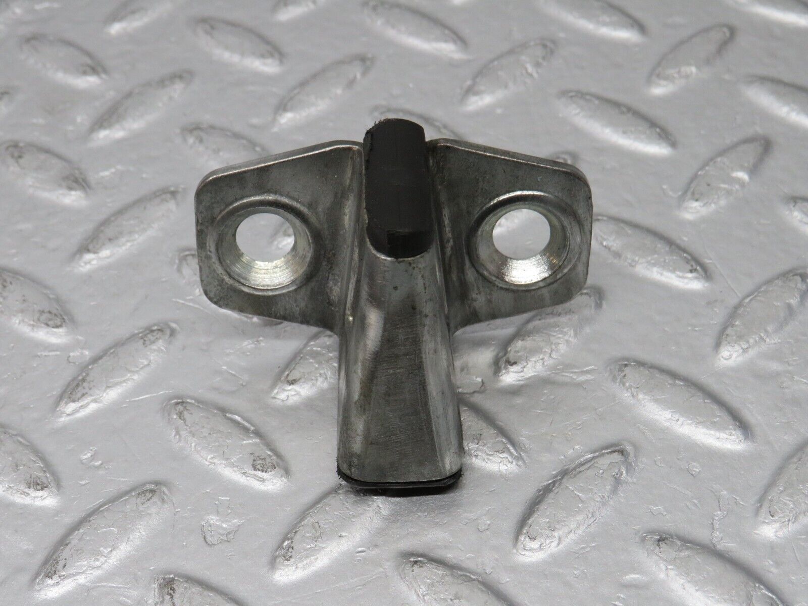 38859 Mercedes-Benz W201 190E 2.6L Door Lock Latch