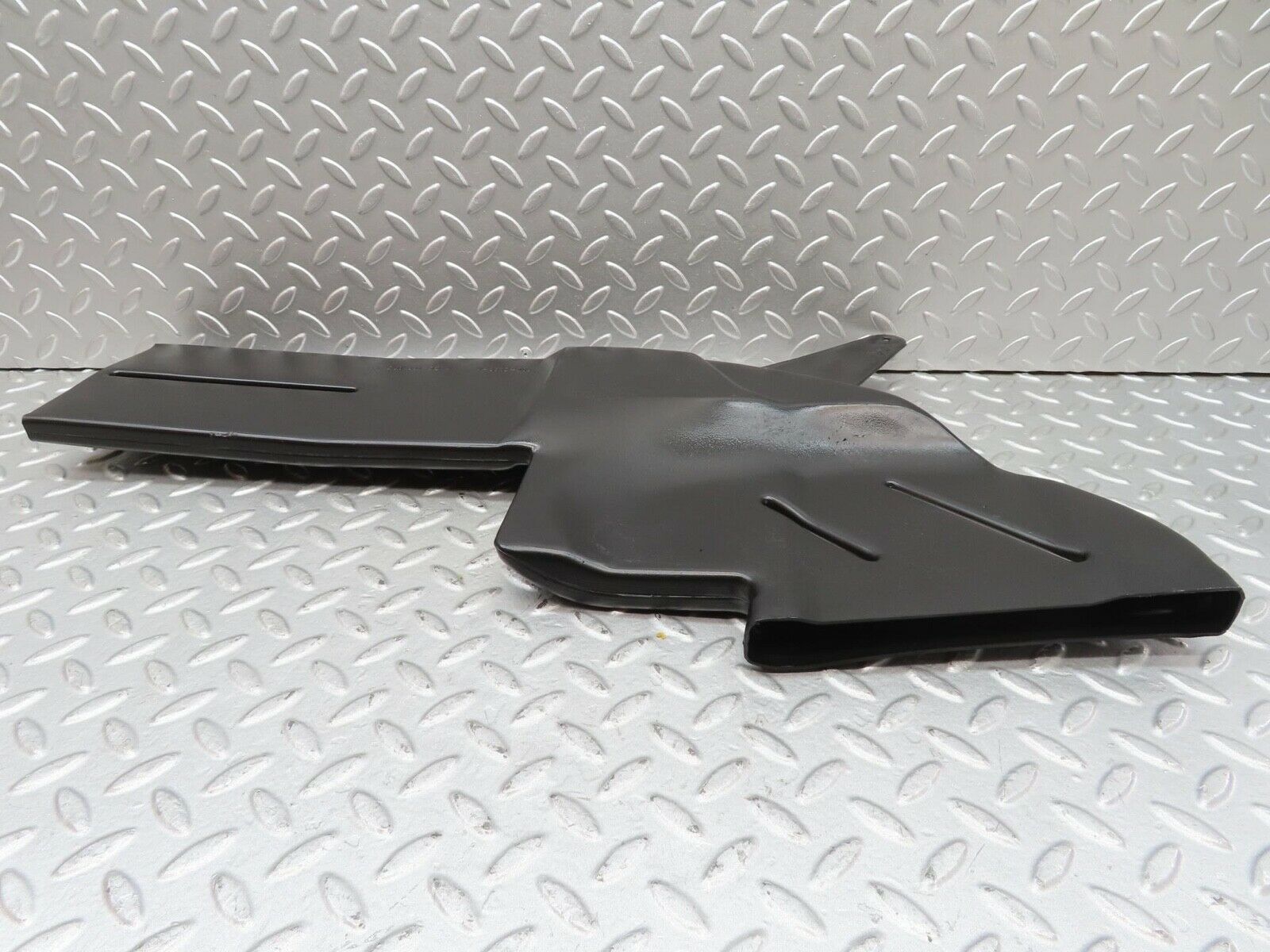 14685 Mercedes-Benz W201 190E Air Duct Heater Ventilation Right Side