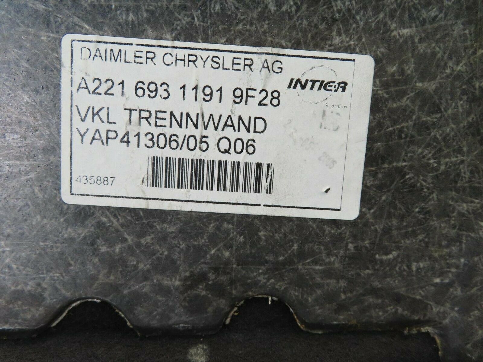 11171 Mercedes-Benz W221 S320 Boot Trunk Floor Cover 2216931191