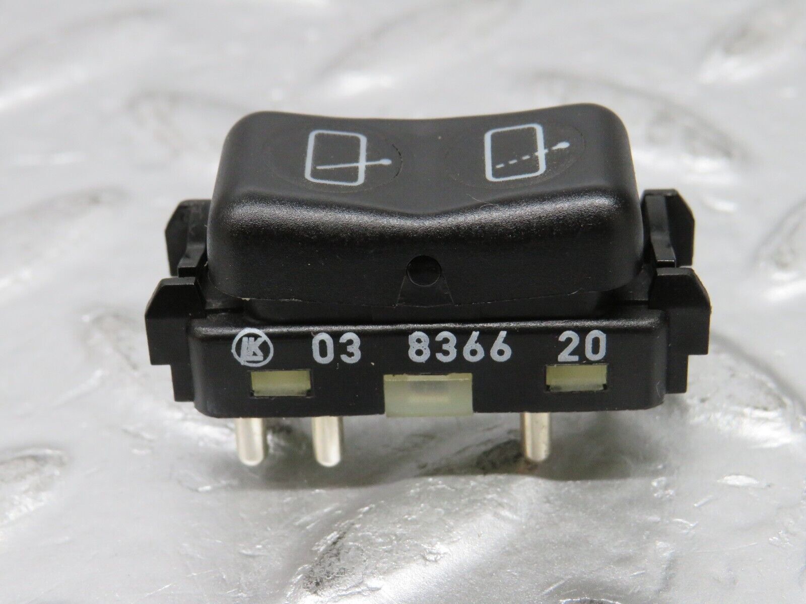 32464 Mercedes-Benz S124 300TE Wagon Windscreen Wiper Switch 1248210151