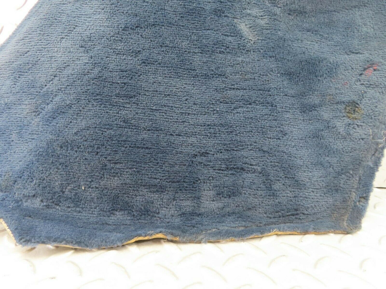 9496 Mercedes-Benz C124 300CE Coupe Centre Console Carpet Right Blue