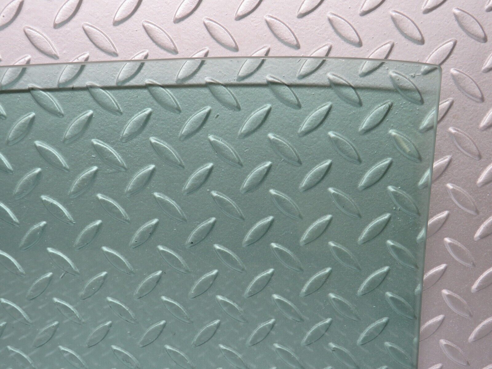 38229 Mercedes-Benz R129 280SL Coupe Right Door Window Glass