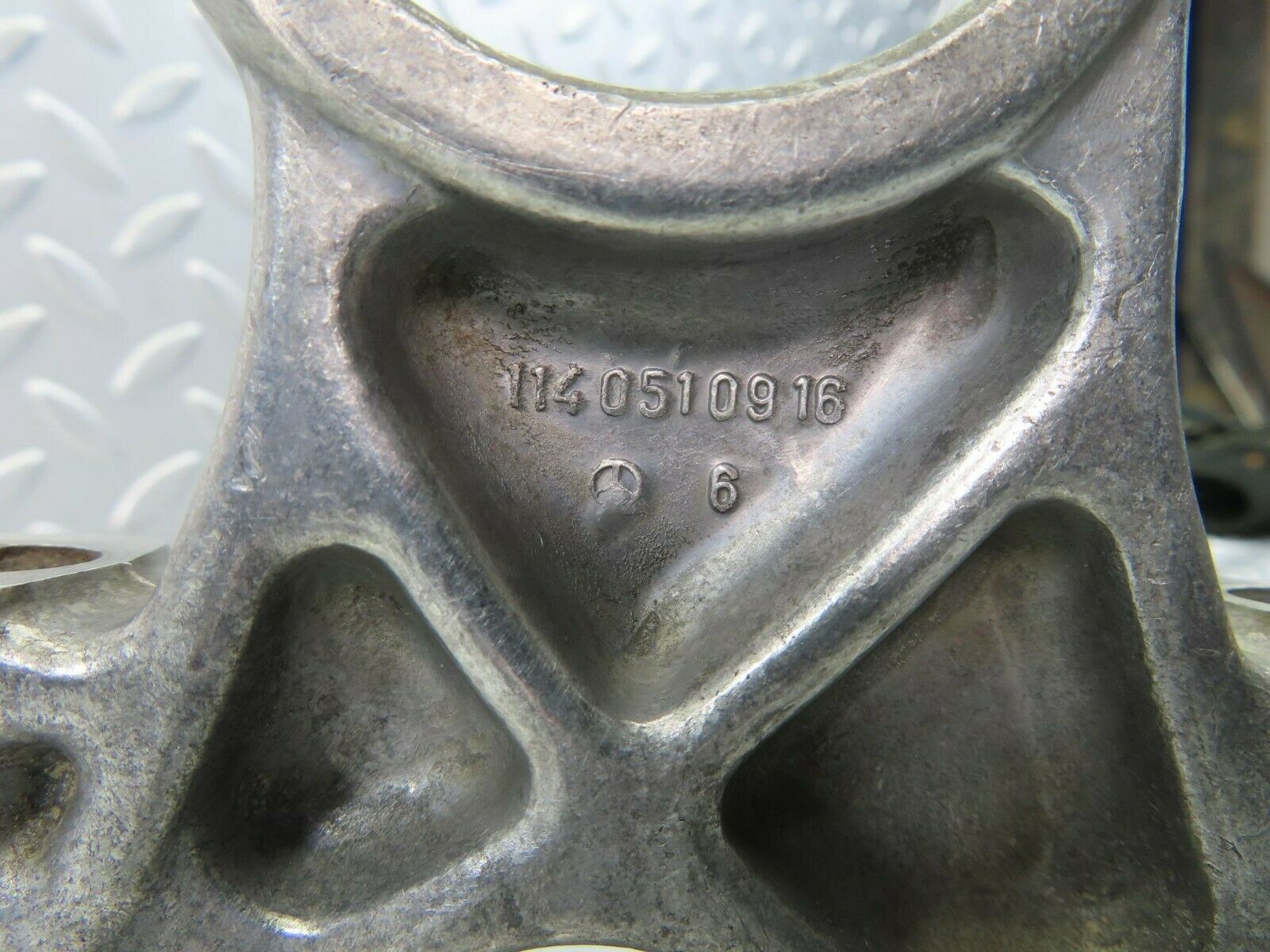 8999 Mercedes-Benz W108 Camshaft Tower Bearing 1140510916