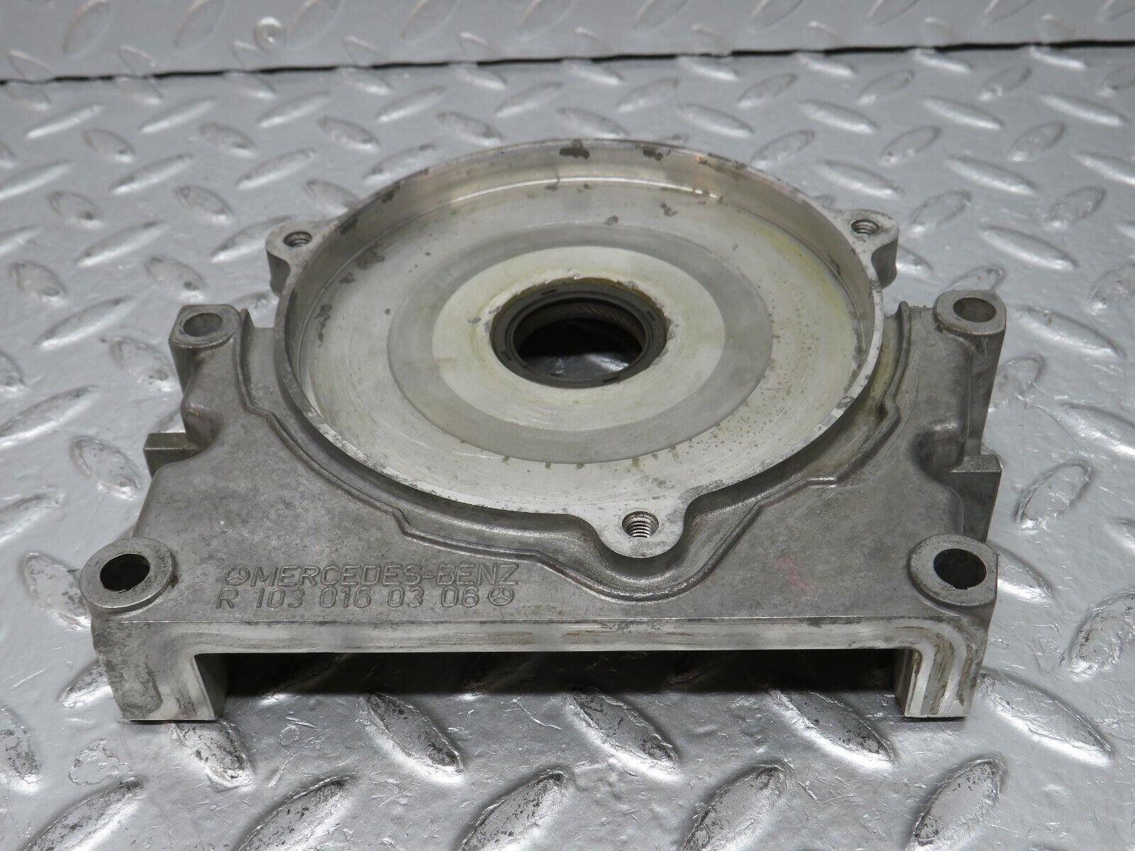 32644 Mercedes-Benz S124 300TE Wagon Timing Chain Cover 1030160306