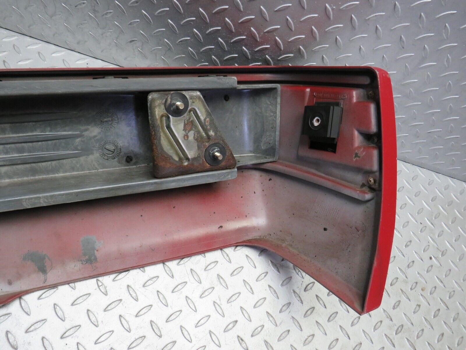 38984 Mercedes-Benz W201 190E 2.6L Rear Bumper 2018851625 2018801871