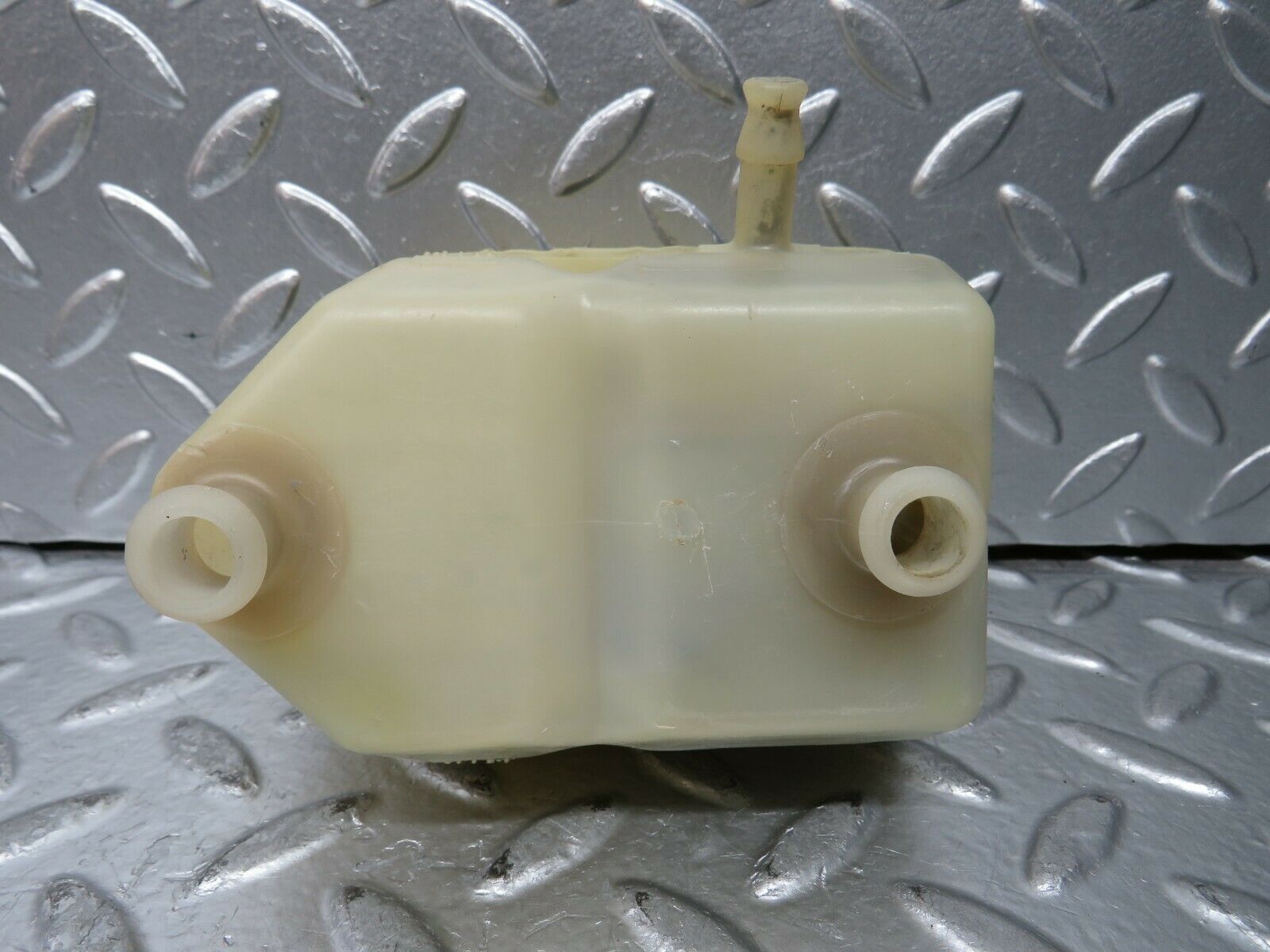 23217 Mercedes-Benz W116 350SE Brake Fluid Reservoir Tank