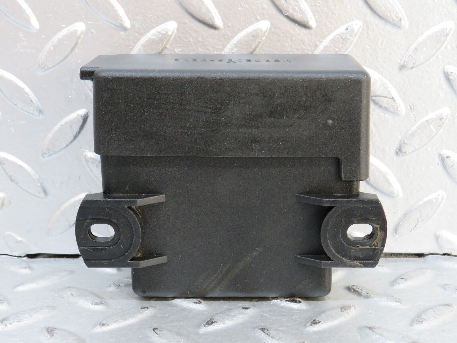 28340 Mercedes-Benz S123 240D Wagon Glow Plug Relay 0015459732 0005454145