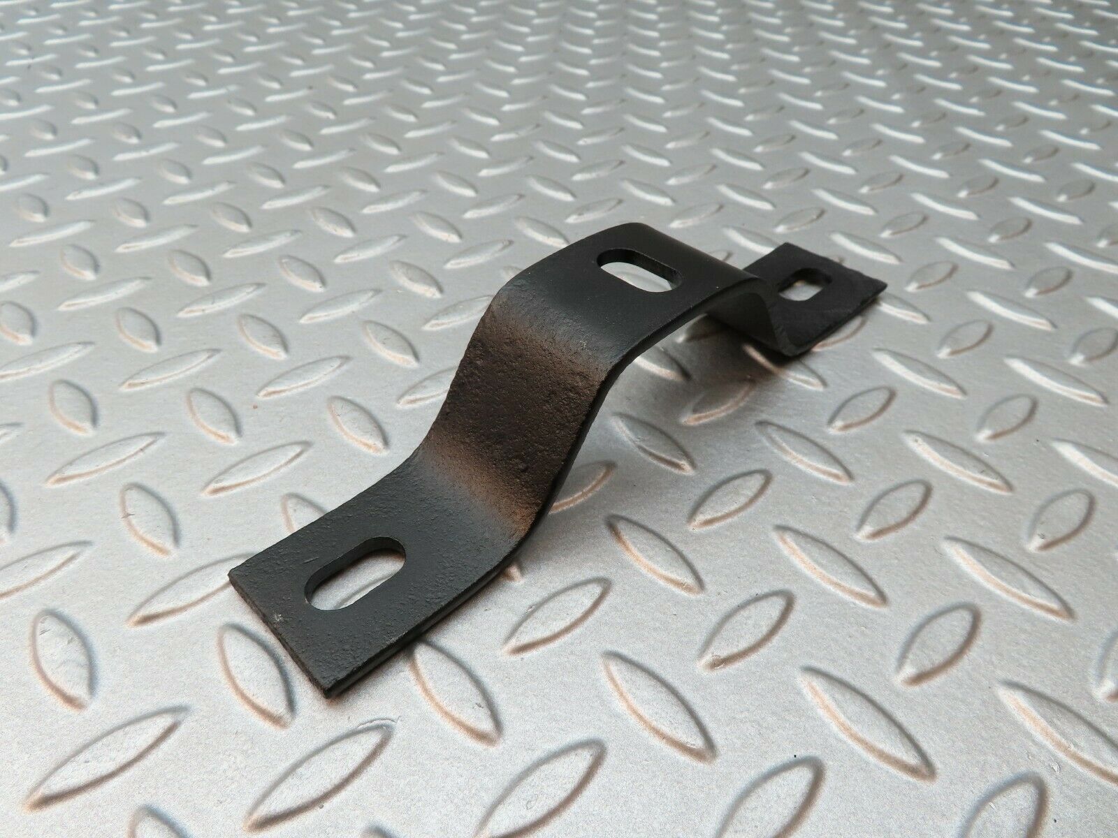 4696 Mercedes-Benz W114 280CE Coupe Front Right Bumper Bracket