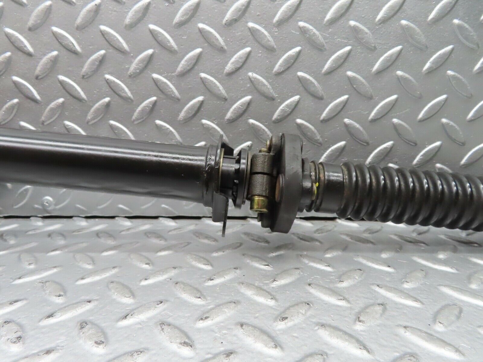 21233 Mercedes-Benz W123 230E Steering Column